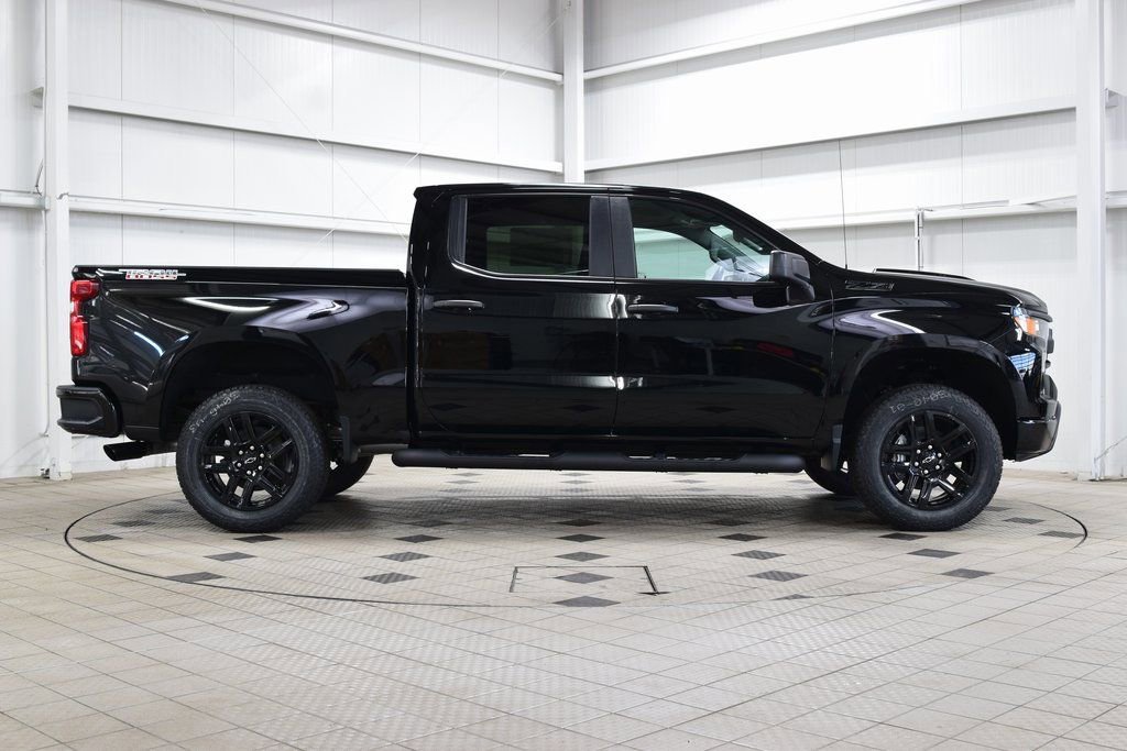 New 2026 Chevrolet Silverado 1500 Custom Trail Boss w/ Turbomax Blackout Package image 9