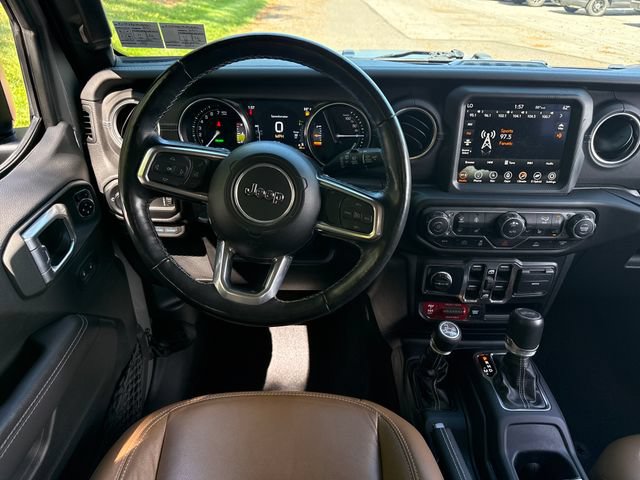 Used 2023 Jeep Wrangler Unlimited Rubicon 4xe w/ Cold Weather Group AWD/4WD image 19