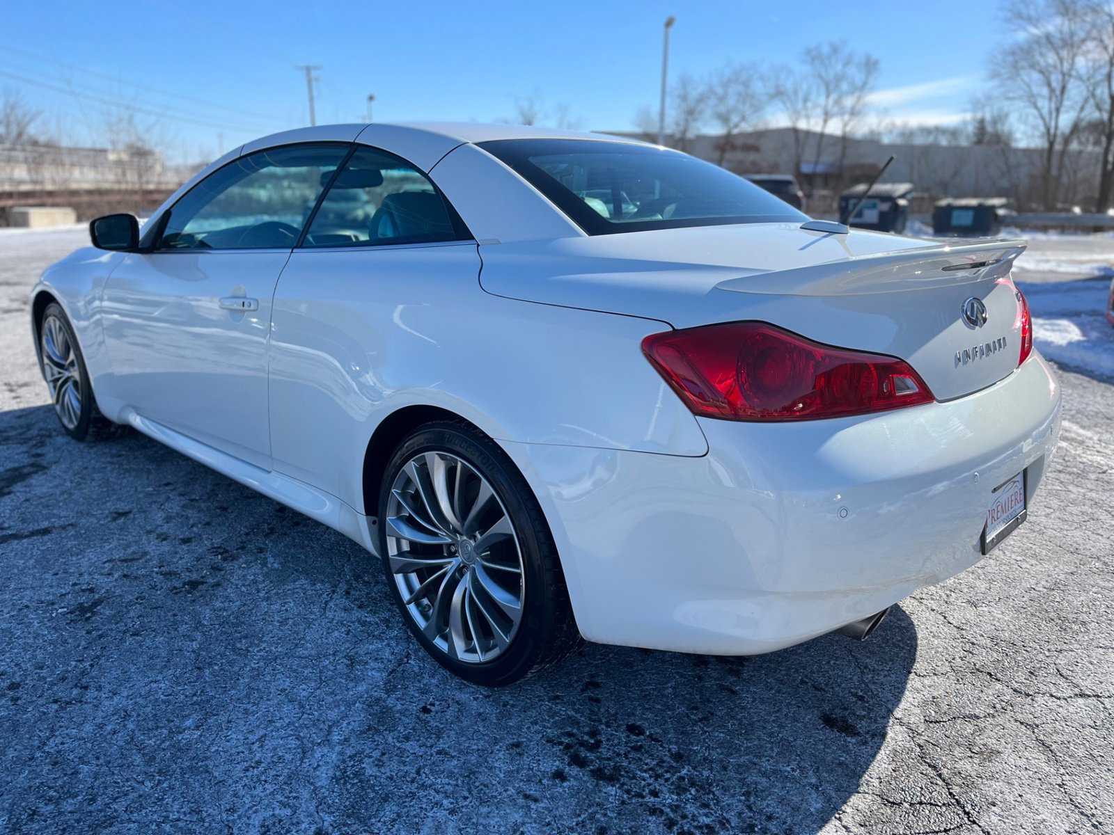 Used 2011 INFINITI G37 w/ Premium Pkg image 3