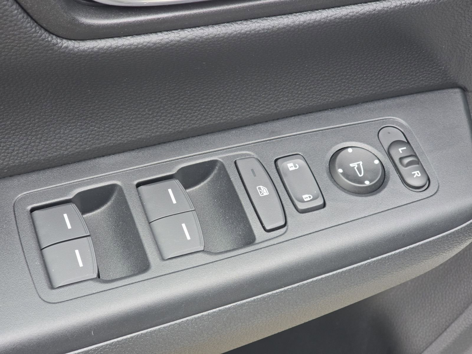 Used 2025 Honda CR-V Sport-L image 22