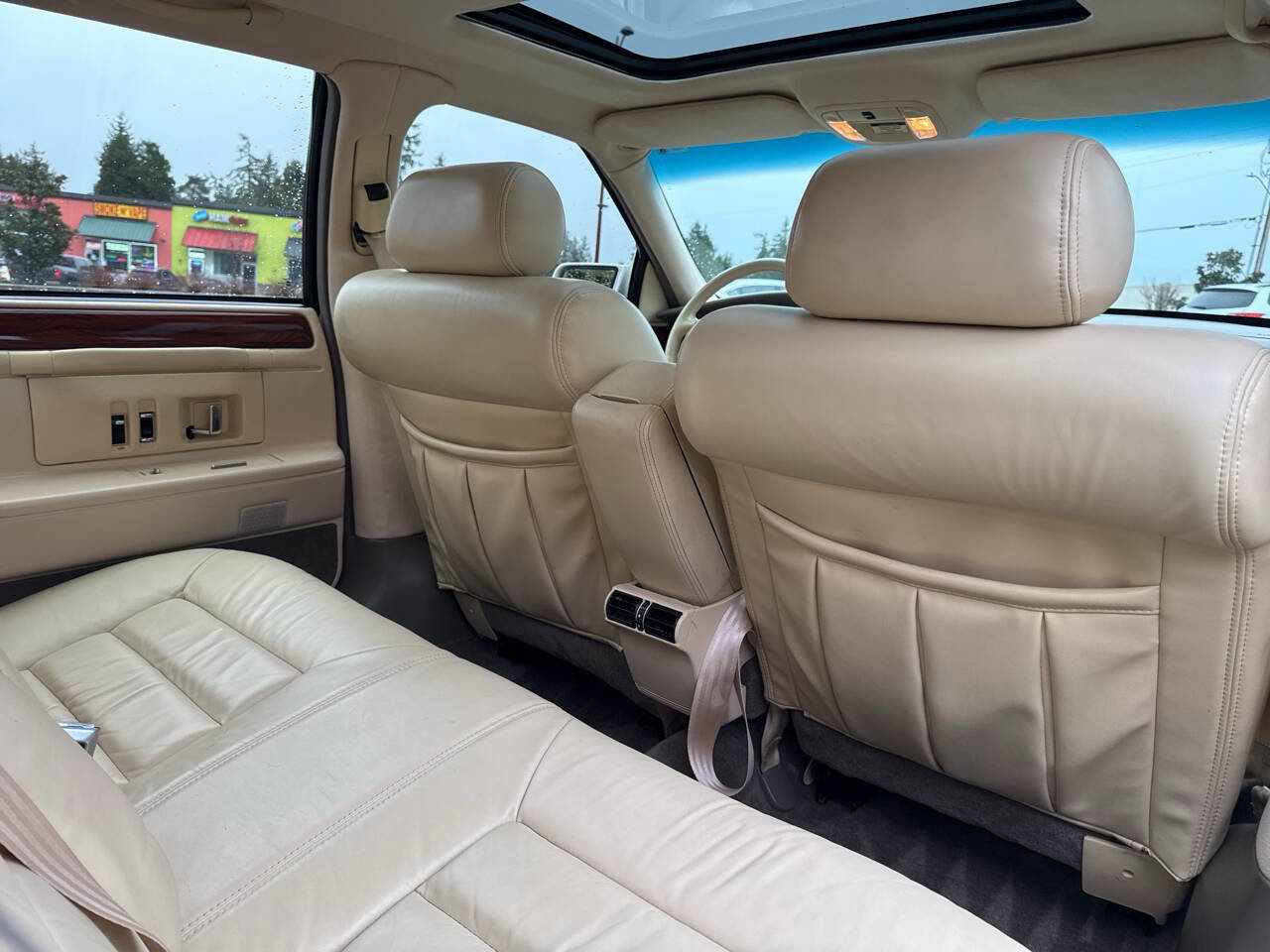 Used 1995 Cadillac De Ville Sedan image 23