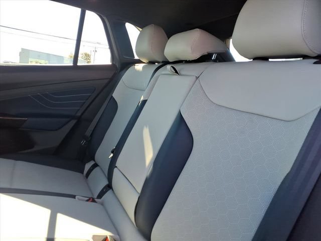 New 2025 Volkswagen ID.4 Pro S RWD image 11