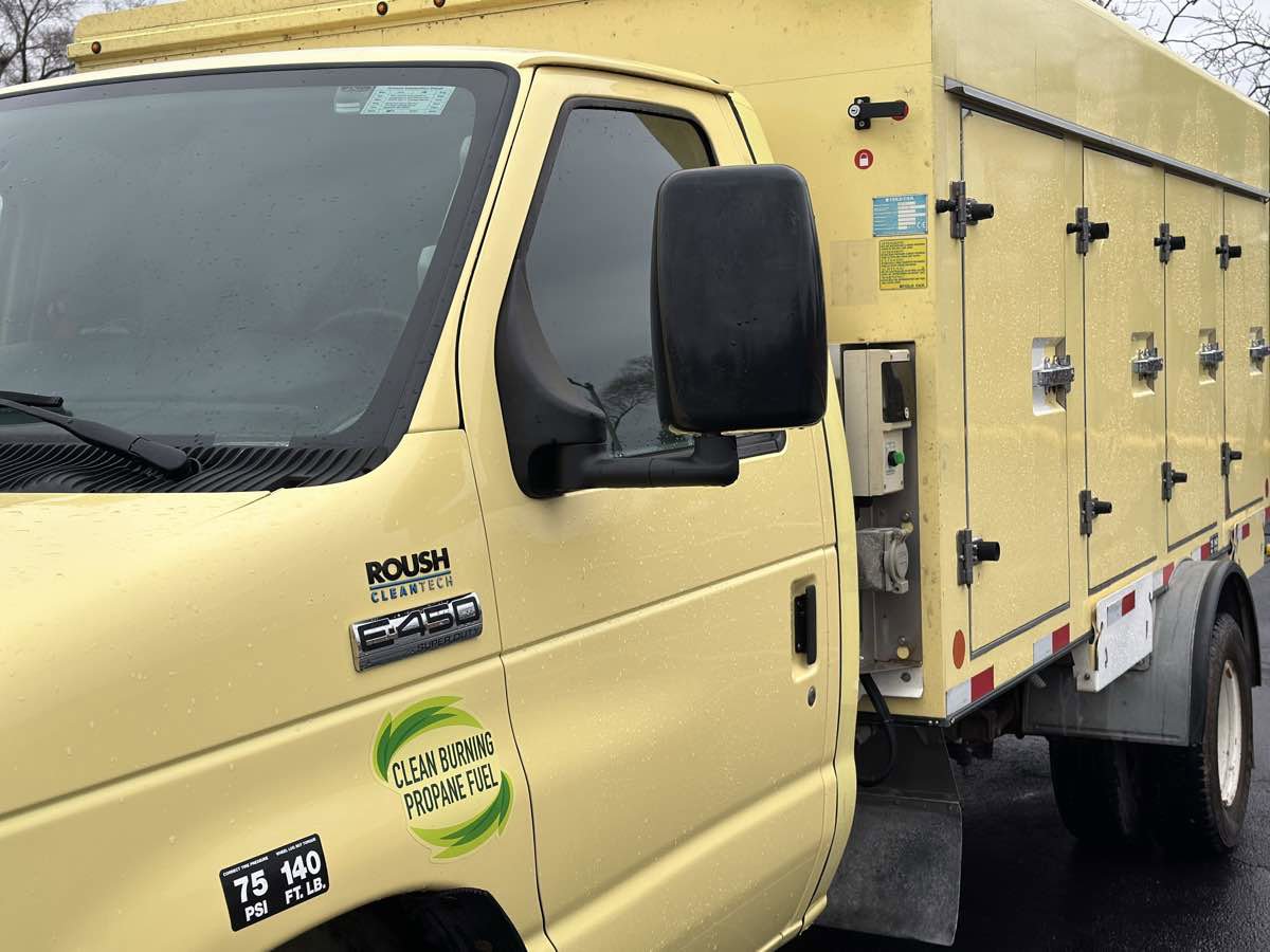 Used 2019 Ford E-450 and Econoline 450 Super Duty w/ Power Windows & Locks Group image 5