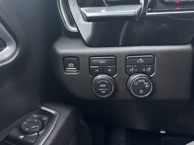 Used 2025 Chevrolet Silverado 1500 LT w/ Protection Package image 14