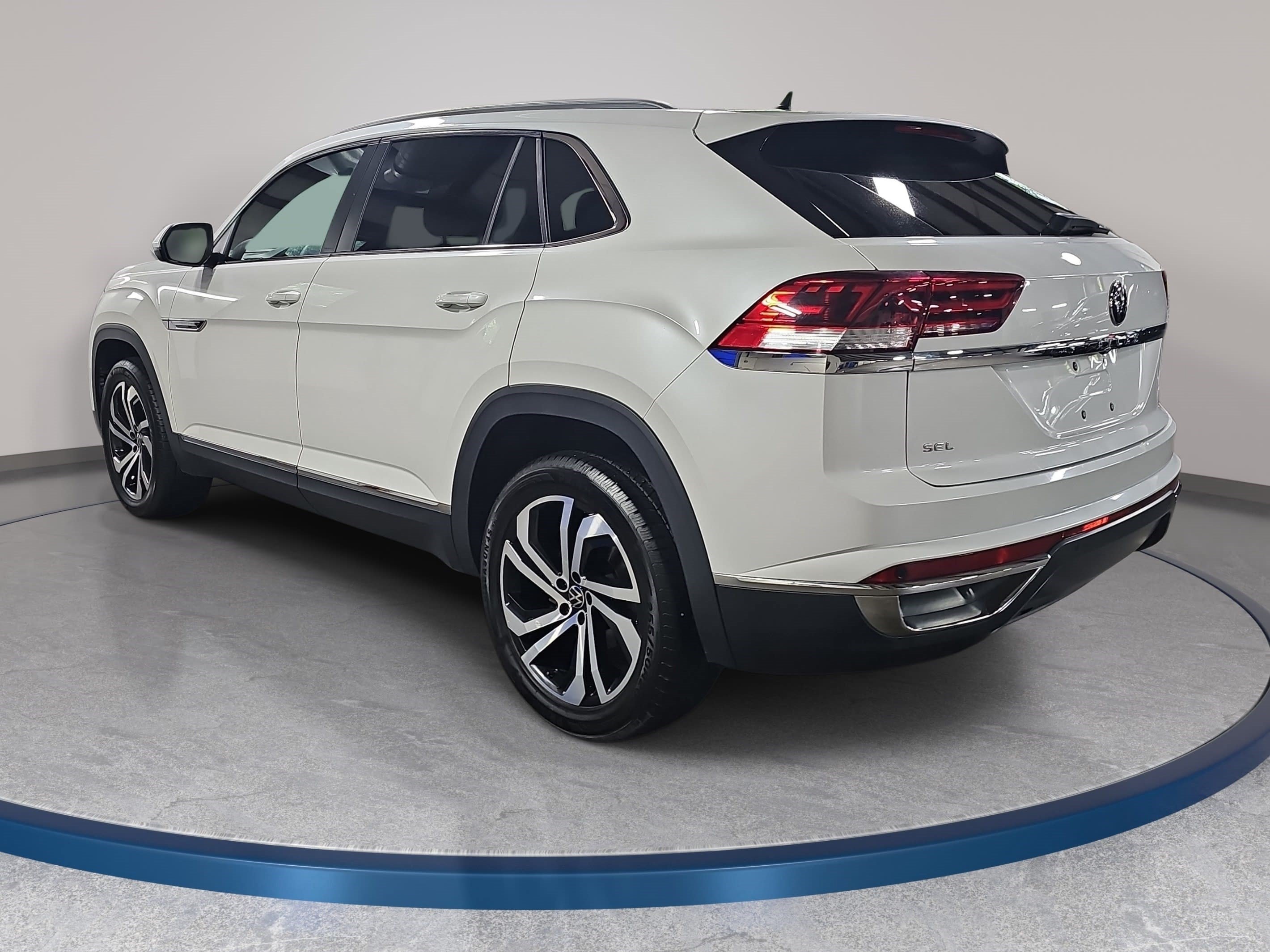 Used 2023 Volkswagen Atlas Cross Sport SEL AWD/4WD image 7