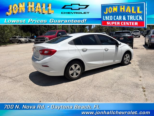 Used 2017 Chevrolet Cruze LS FWD image 10