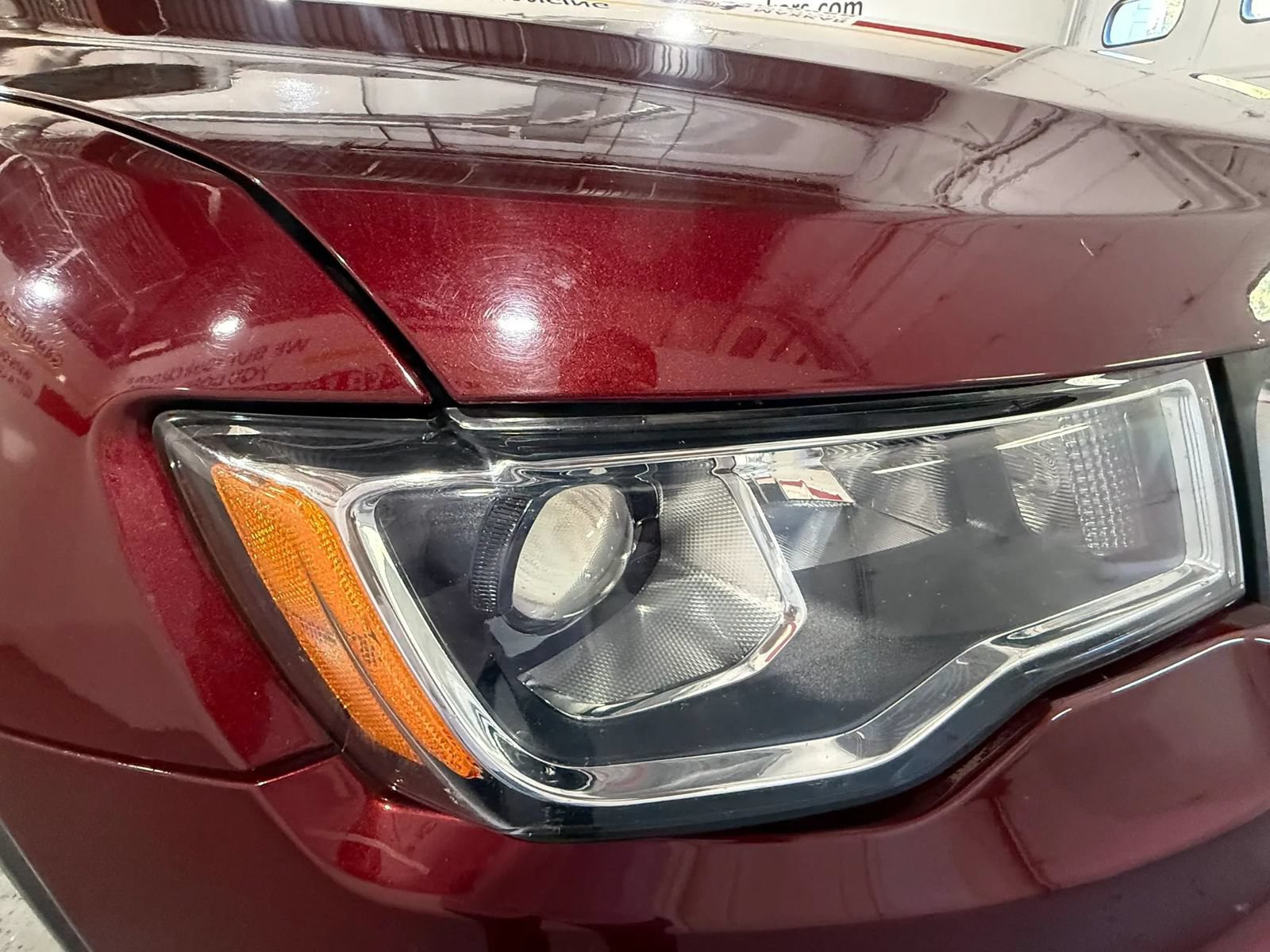 Used 2019 Jeep Grand Cherokee Limited AWD/4WD image 20