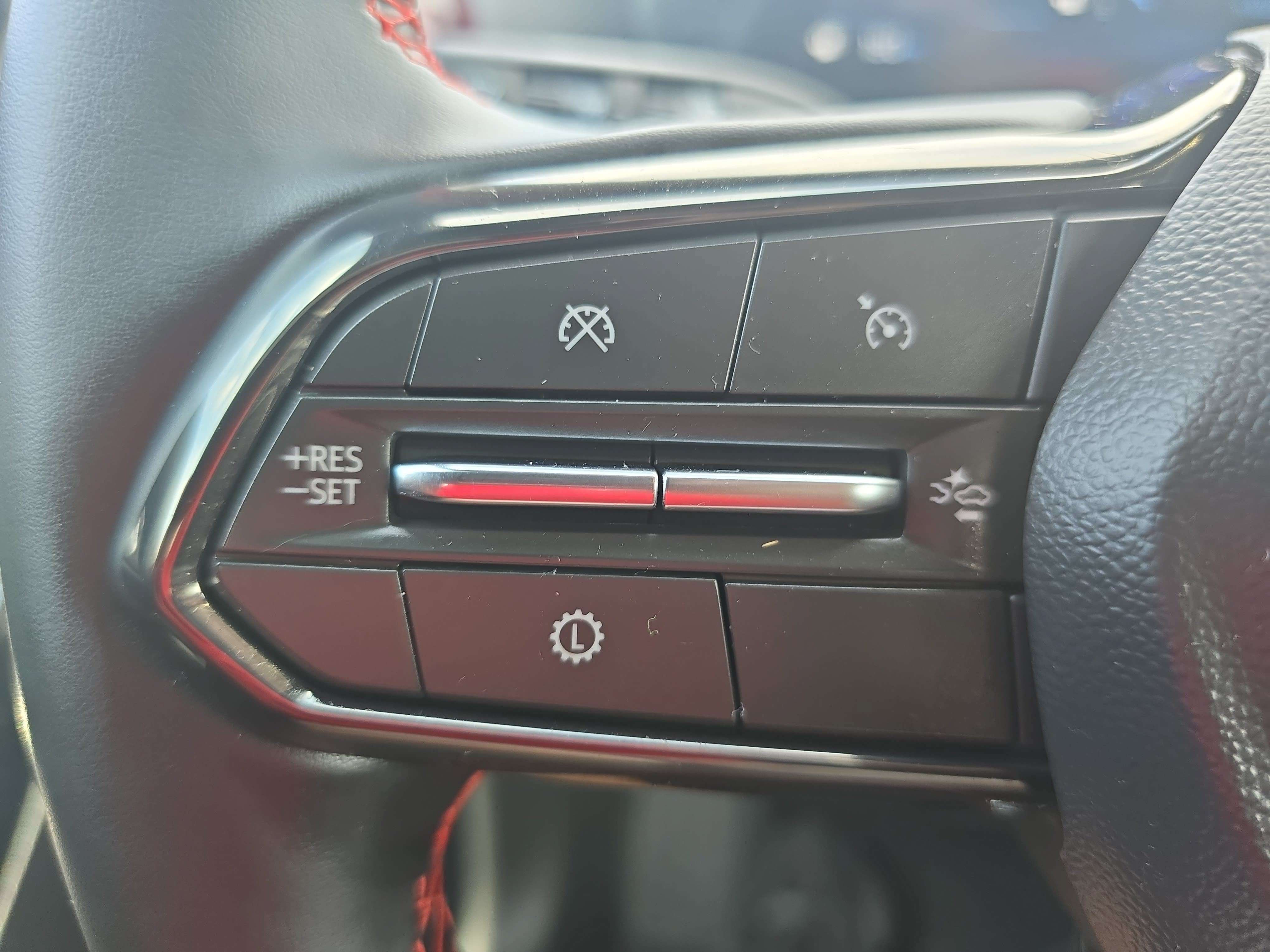 Used 2026 Chevrolet Equinox RS FWD image 16