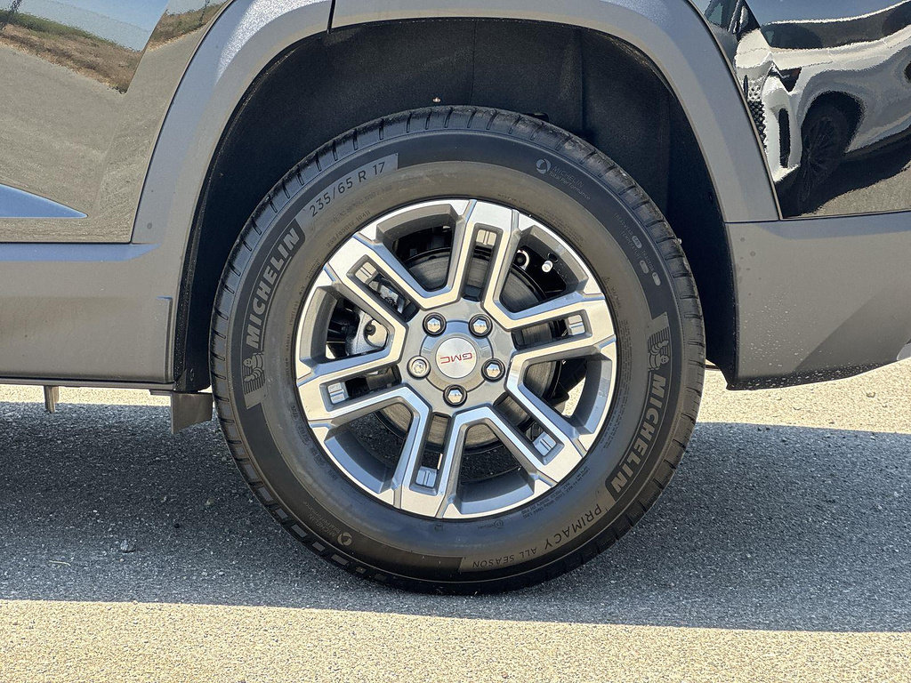 New 2027 GMC Terrain Elevation w/ LPO, Floor Liner Package FWD image 29