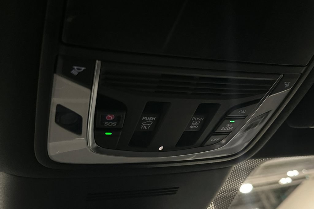 Used 2025 Acura MDX A-Spec AWD/4WD image 36
