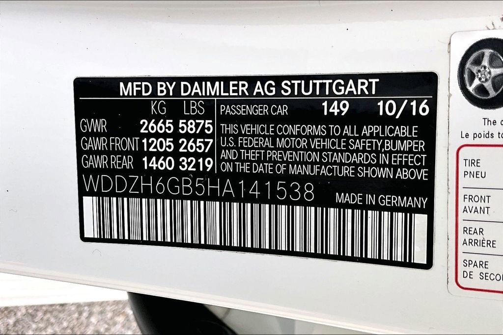 Used 2017 Mercedes-Benz E 400 4MATIC Wagon image 35