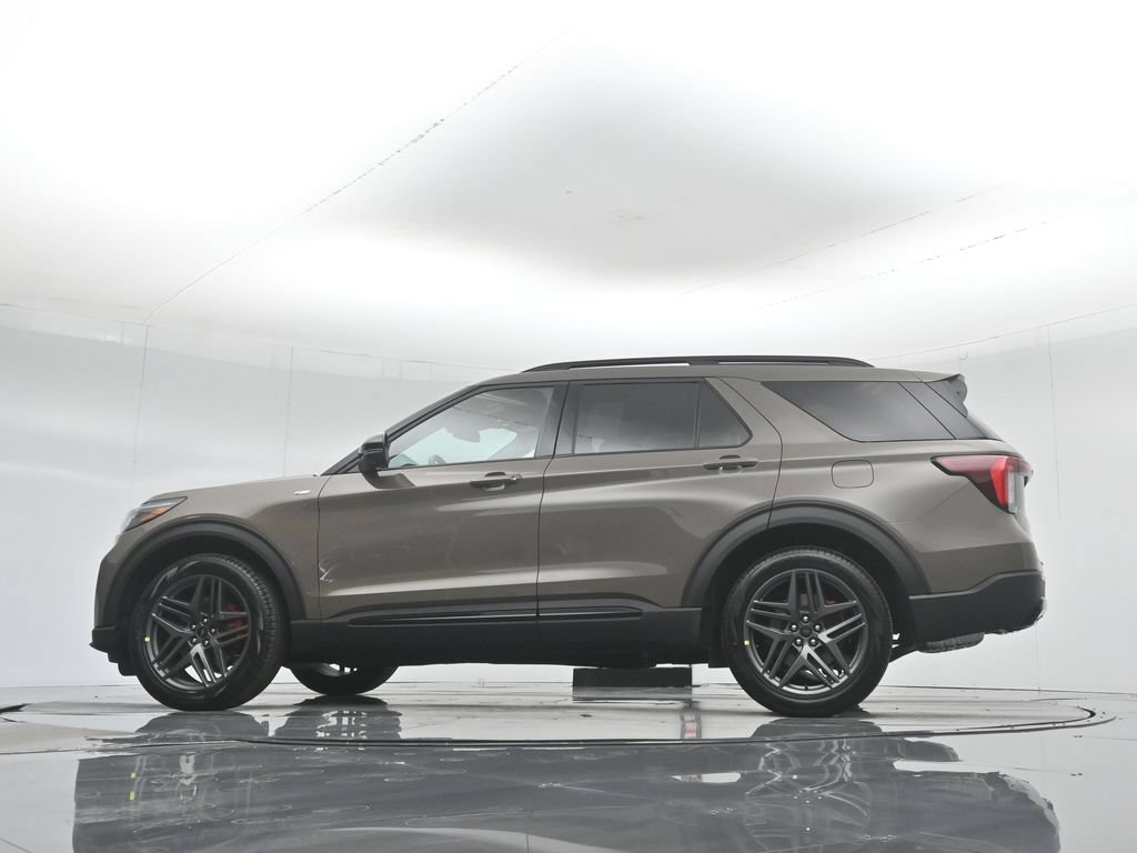New 2026 Ford Explorer ST-Line w/ ST-Line Street Pack RWD image 54