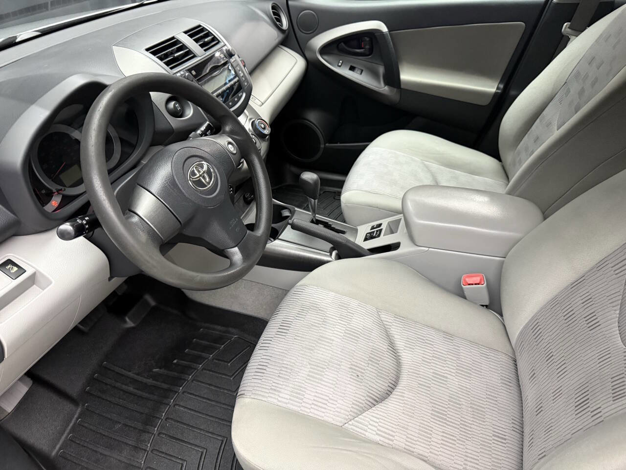 Used 2011 Toyota RAV4 4WD w/ Base L4 Extra Value Pkg image 14