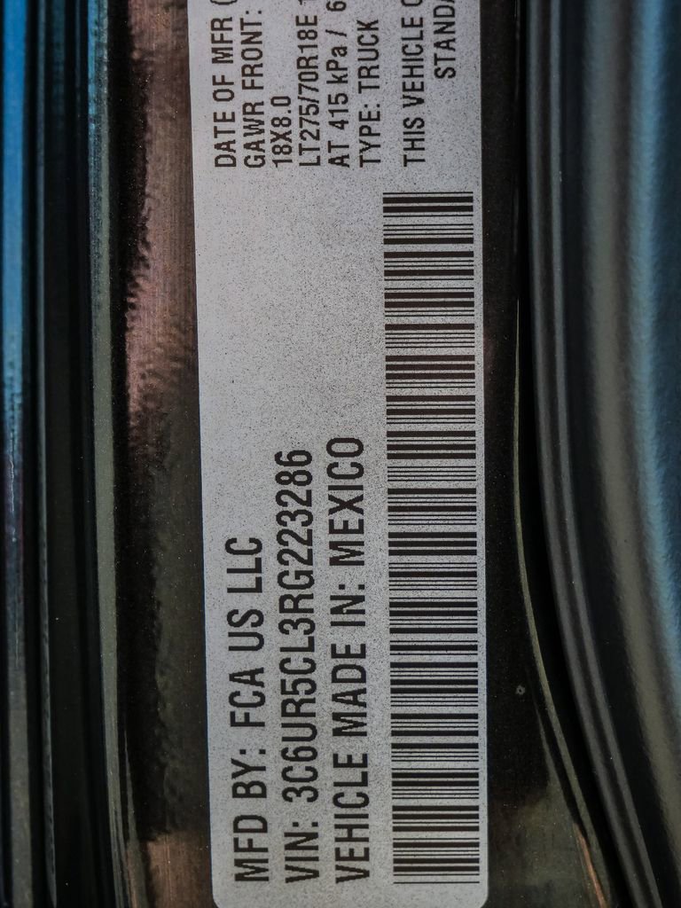 Used 2024 RAM 2500 Tradesman w/ Chrome Appearance Group image 33