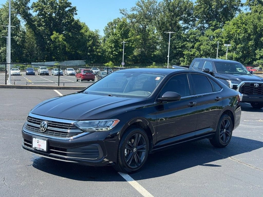 Used 2023 Volkswagen Jetta SE FWD image 8
