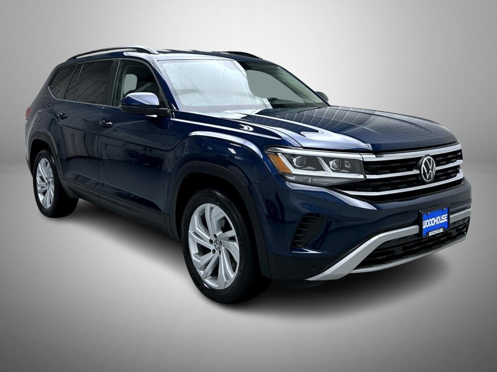 Used 2023 Volkswagen Atlas SE AWD/4WD image 3