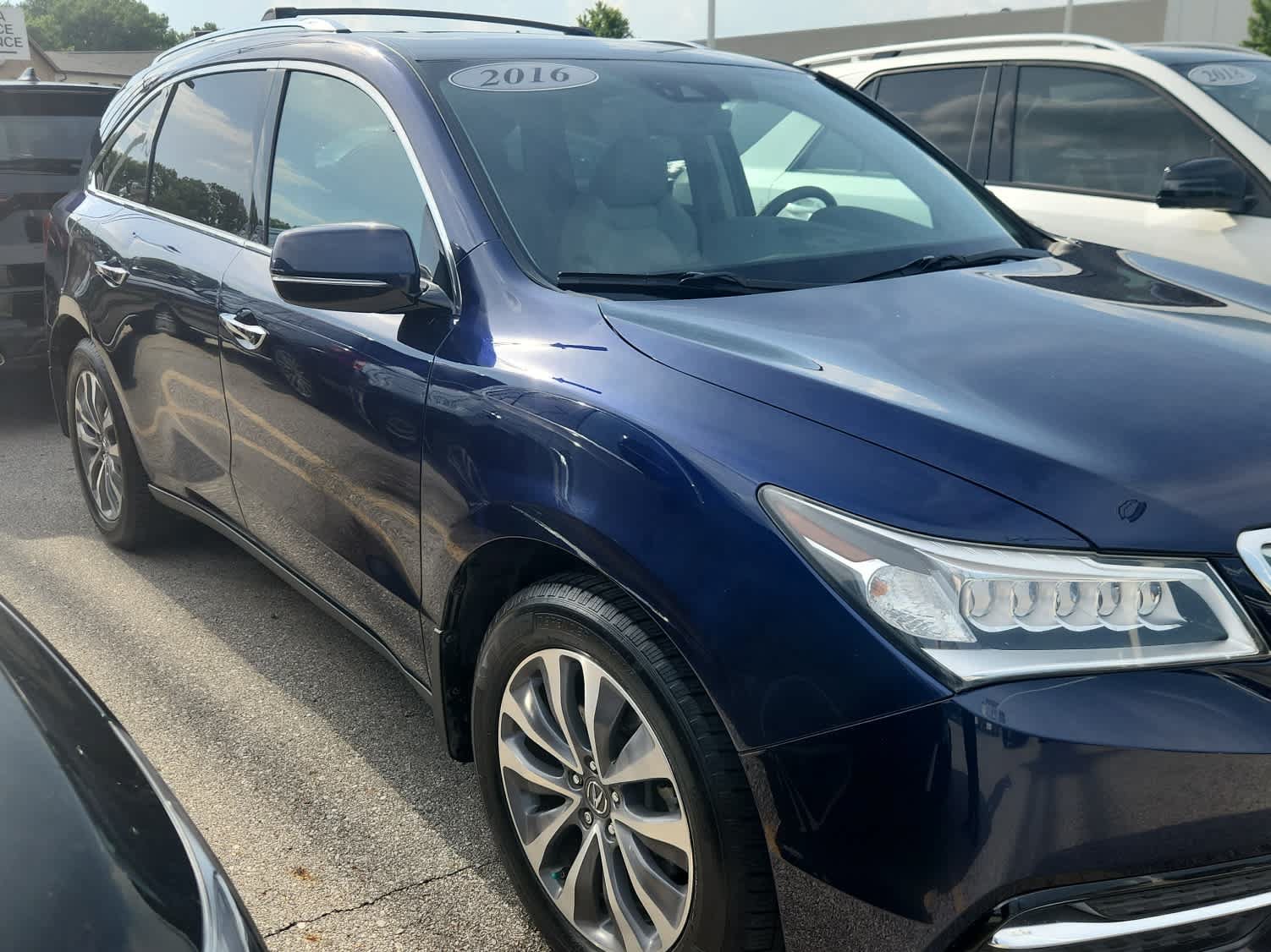 Used 2016 Acura MDX SH-AWD w/ Tech & Entertainment image 4