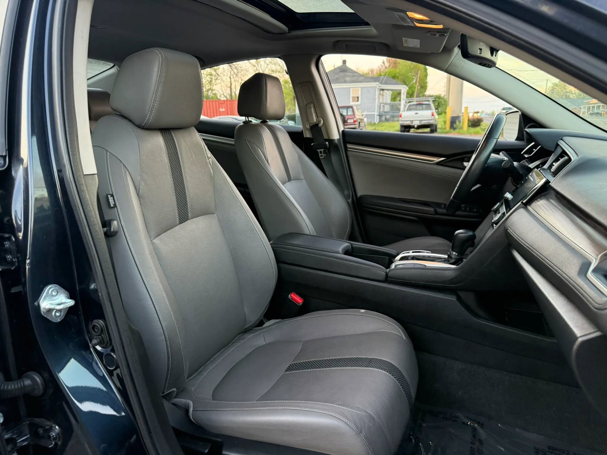 Used 2021 Honda Civic EX-L image 39