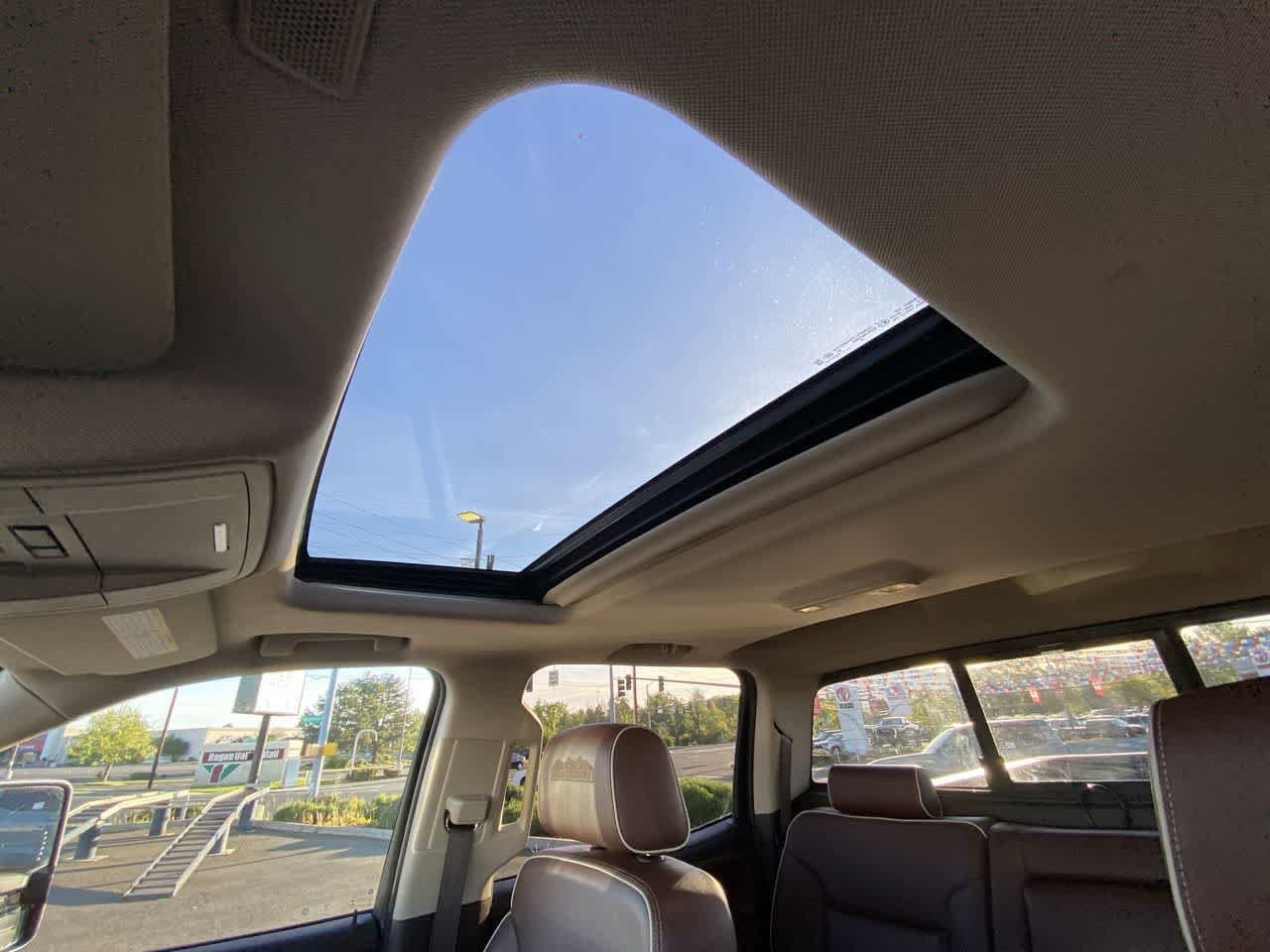 Used 2019 Chevrolet Silverado 2500 High Country w/ Duramax Plus Package AWD/4WD image 22