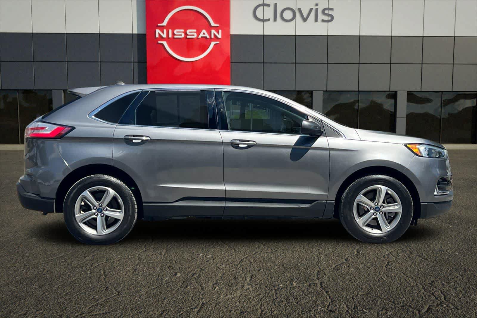 Used 2022 Ford Edge SEL w/ Convenience Package AWD/4WD image 9