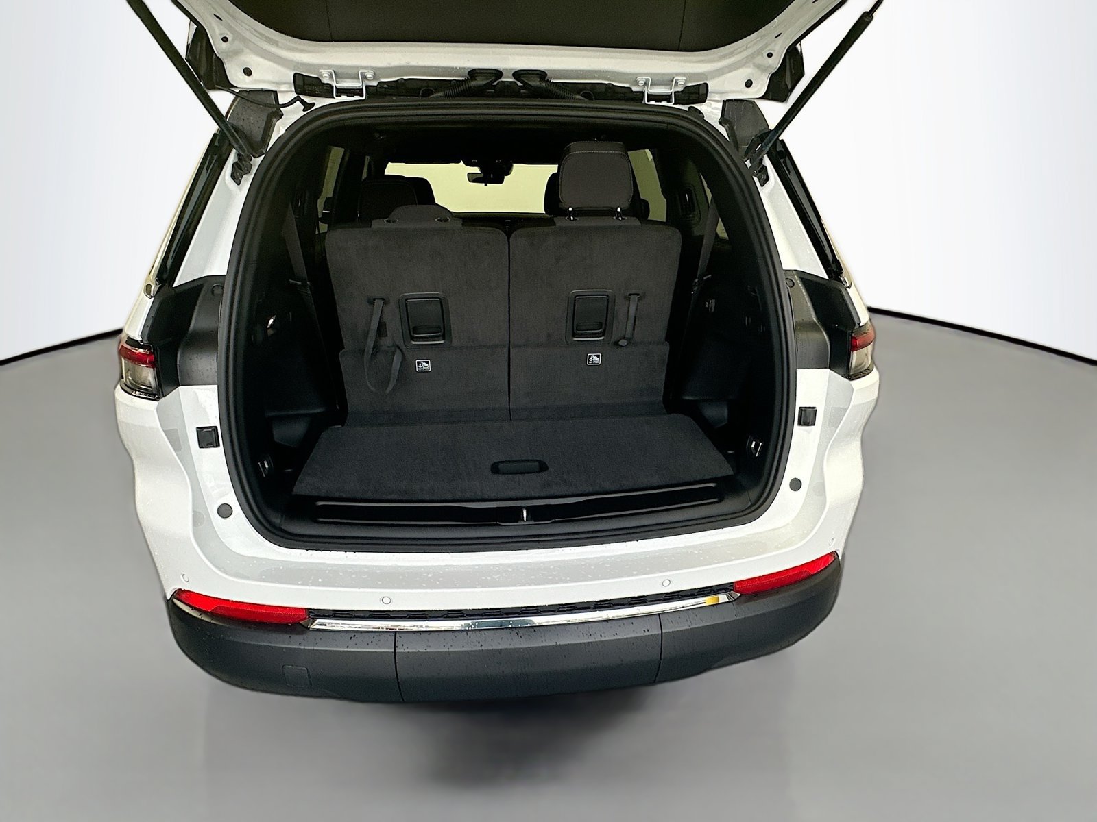 New 2026 Jeep Grand Cherokee L Laredo AWD/4WD image 25
