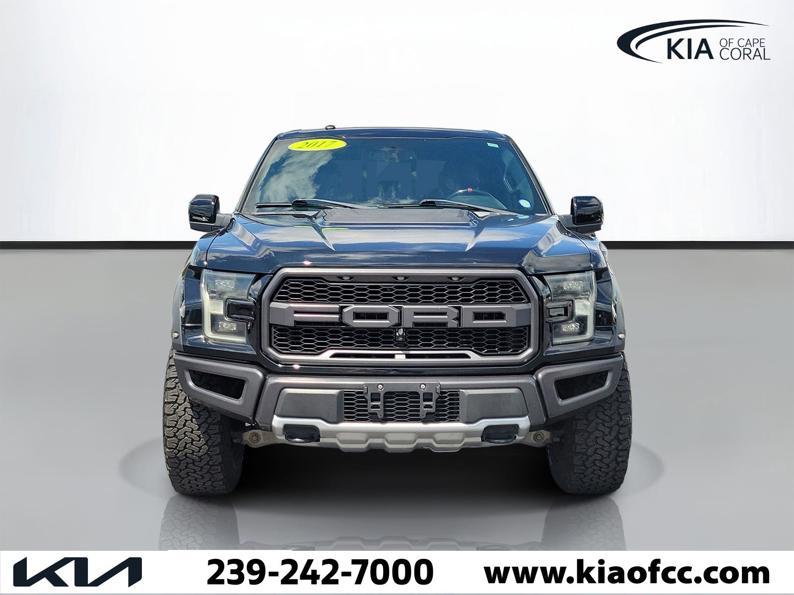Used 2017 Ford F150 Raptor w/ Equipment Group 802A Luxury AWD/4WD image 2
