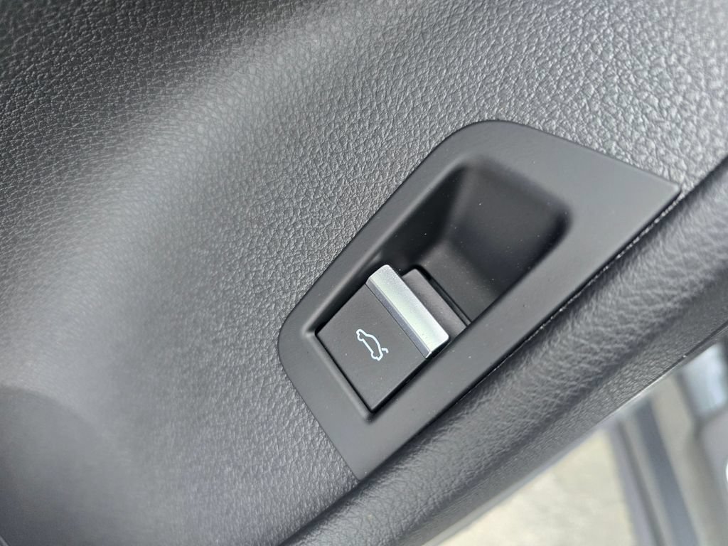 New 2026 Audi SQ7 Premium Plus AWD/4WD image 24