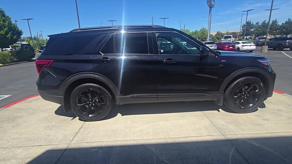 Used 2023 Ford Explorer ST-Line w/ Class IV Trailer Tow Package AWD/4WD image 5
