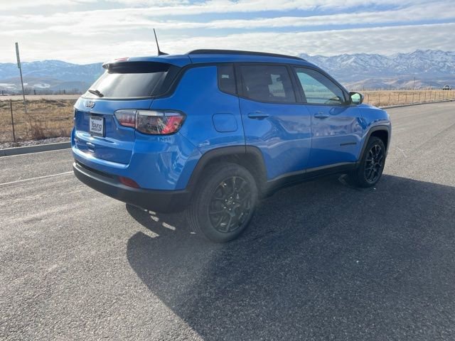 New 2026 Jeep Compass Latitude image 3