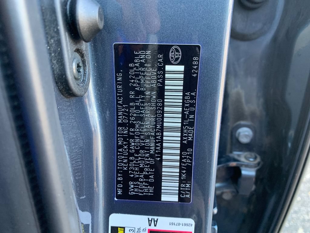 Used 2021 Toyota Avalon XLE w/ Moonroof Package FWD image 33