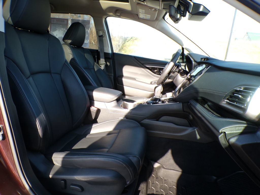 Used 2024 Subaru Outback Touring AWD/4WD image 18