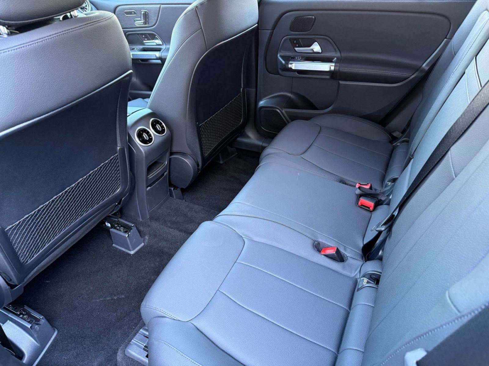 New 2026 Mercedes-Benz GLB 250 4MATIC image 22