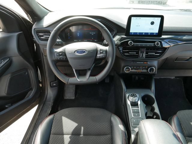 Used 2025 Ford Escape ST-Line AWD/4WD image 21