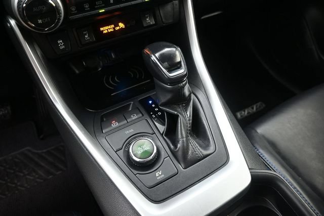 Used 2020 Toyota RAV4 XSE AWD/4WD image 29