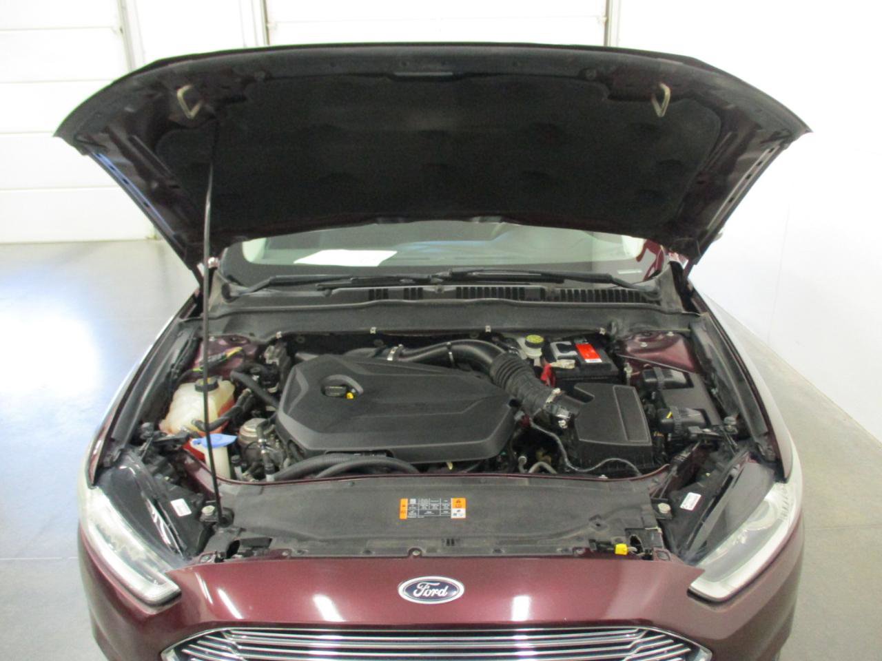 Used 2013 Ford Fusion SE FWD image 25