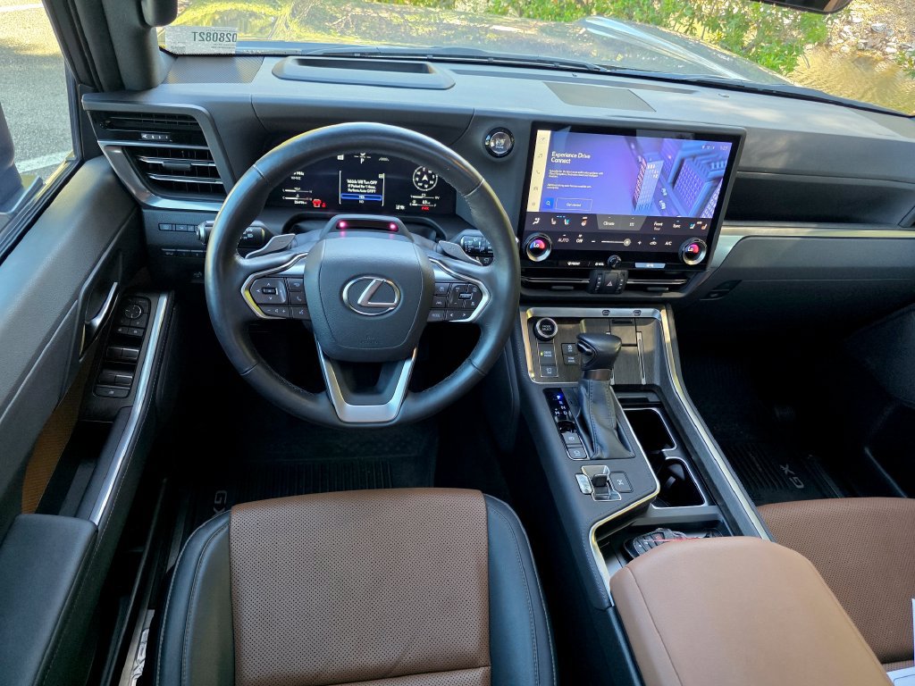 Used 2024 Lexus GX 550 AWD/4WD image 27