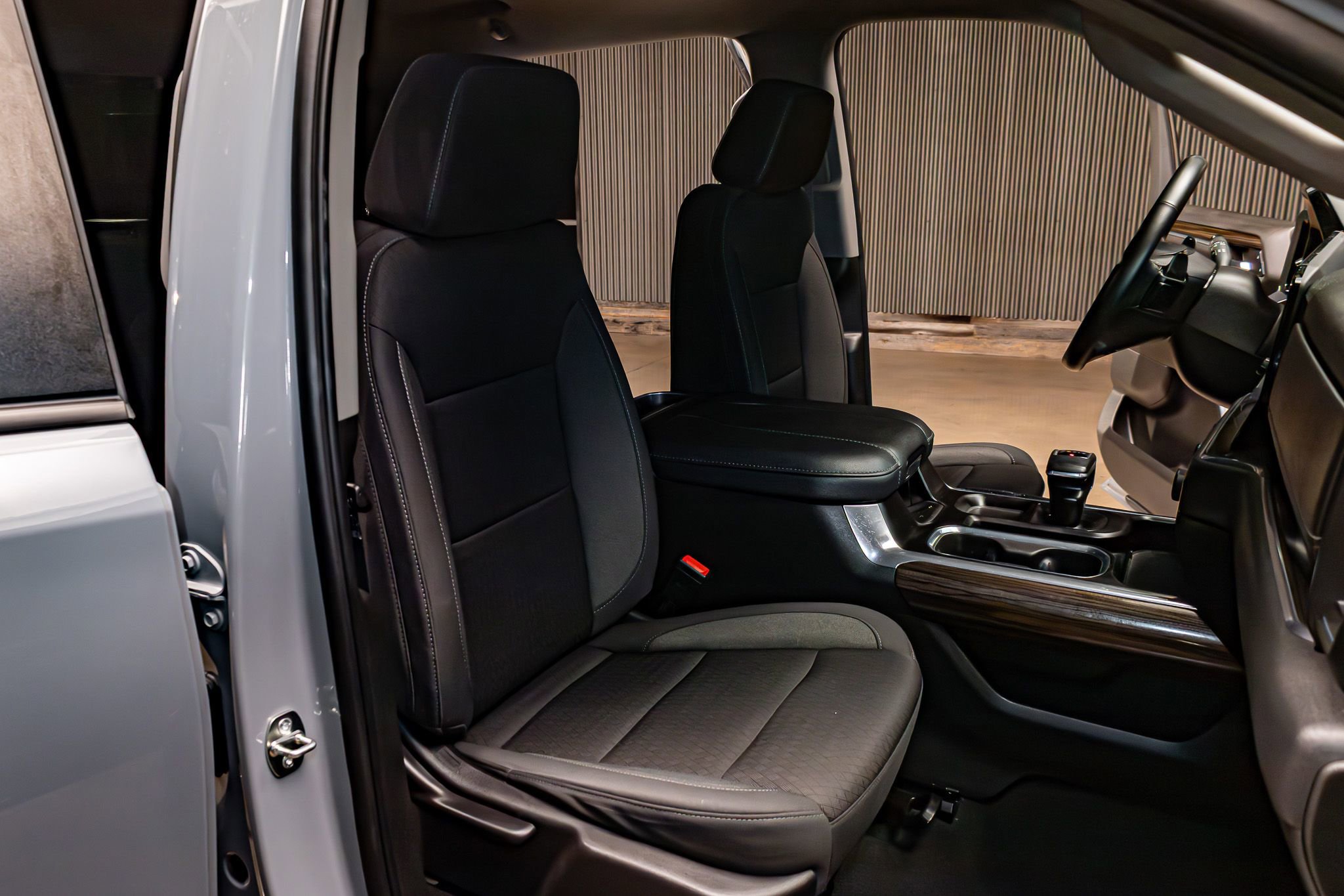 Used 2024 Chevrolet Silverado 1500 LT Trail Boss image 25