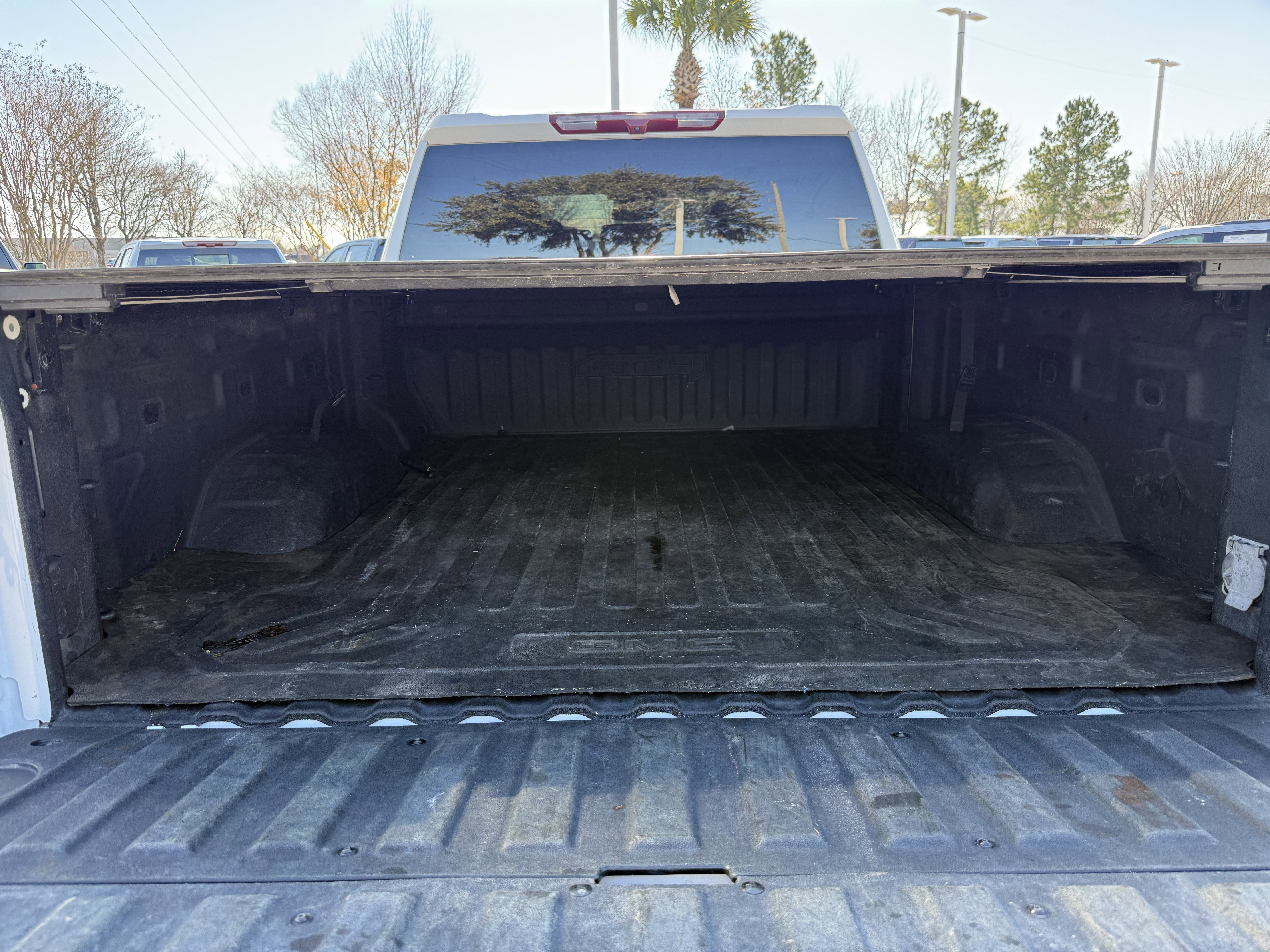 Used 2024 GMC Sierra 2500 AT4 image 29