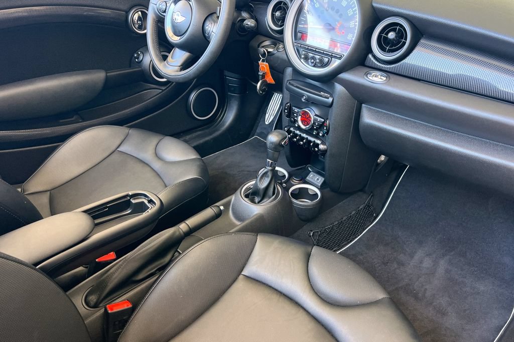 Used 2015 MINI Cooper Roadster S FWD image 18