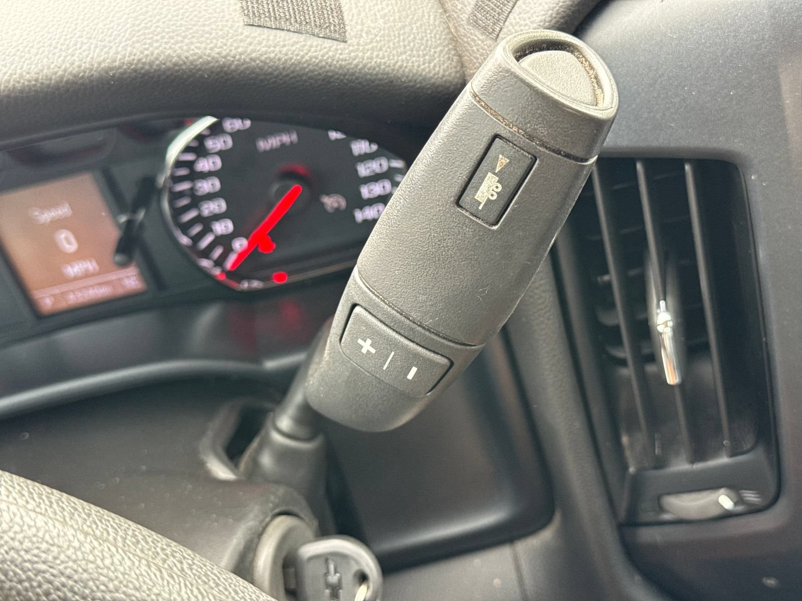 Used 2019 Chevrolet Silverado 1500 LD RWD image 23