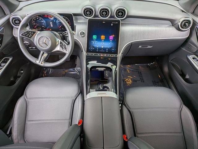 Used 2025 Mercedes-Benz GLC 300 image 18