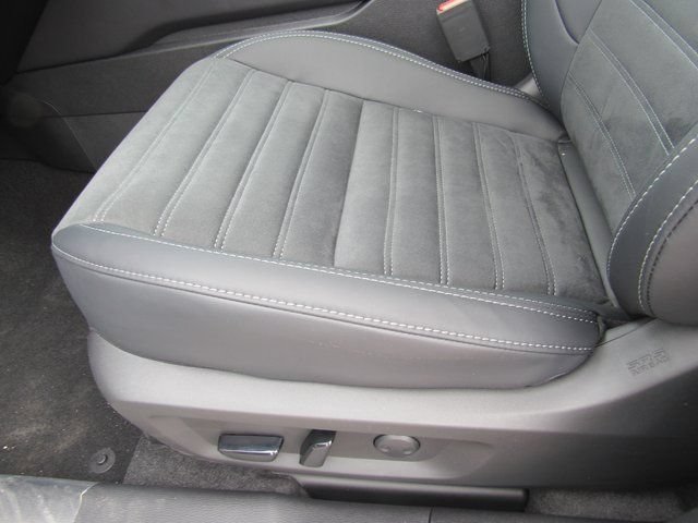New 2026 Mitsubishi Outlander SE FWD image 13