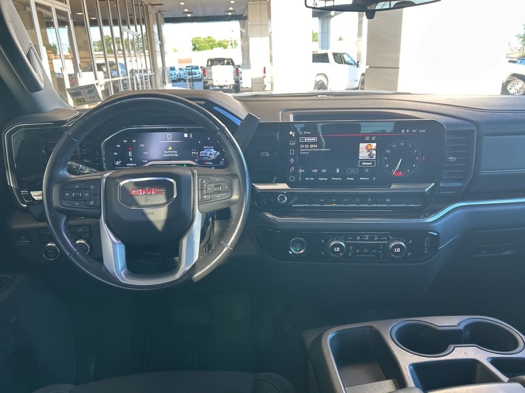 Used 2022 GMC Sierra 1500 Elevation image 14