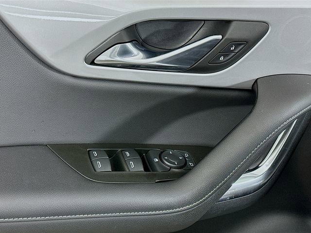 Used 2025 Chevrolet Blazer LT image 10