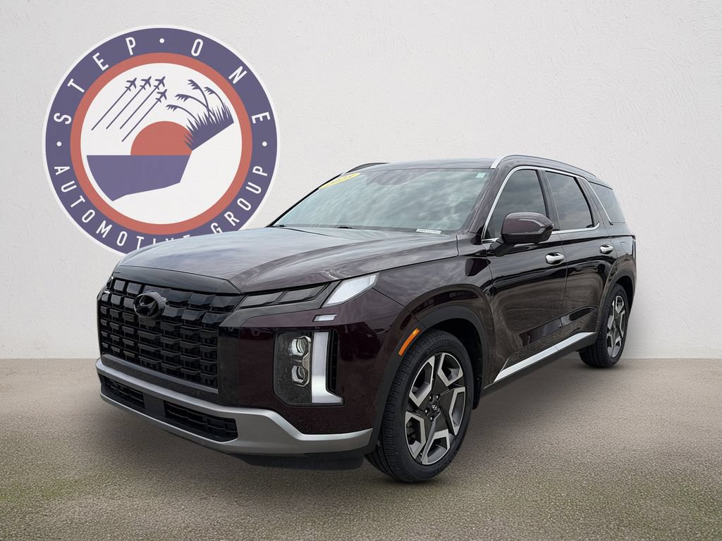 Used 2023 Hyundai Palisade Limited FWD image 2