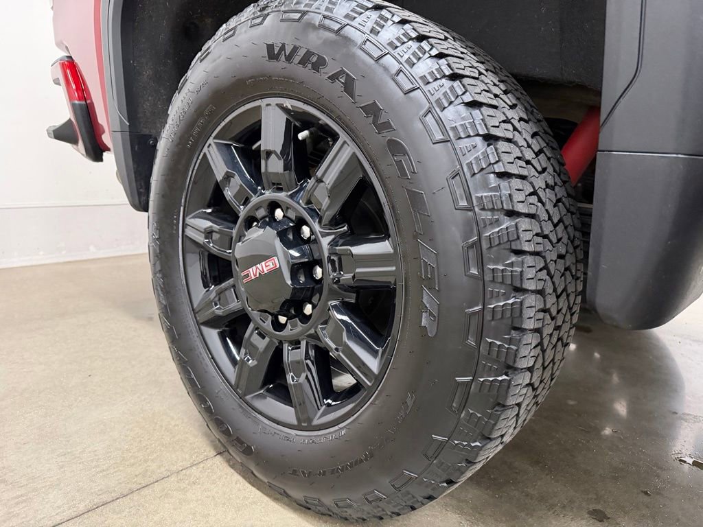 Certified 2025 GMC Sierra 2500 AT4 w/ AT4 Premium Plus Package AWD/4WD image 11