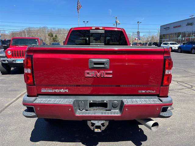 Used 2019 GMC Sierra 2500 Denali w/ Duramax Plus Package AWD/4WD image 4