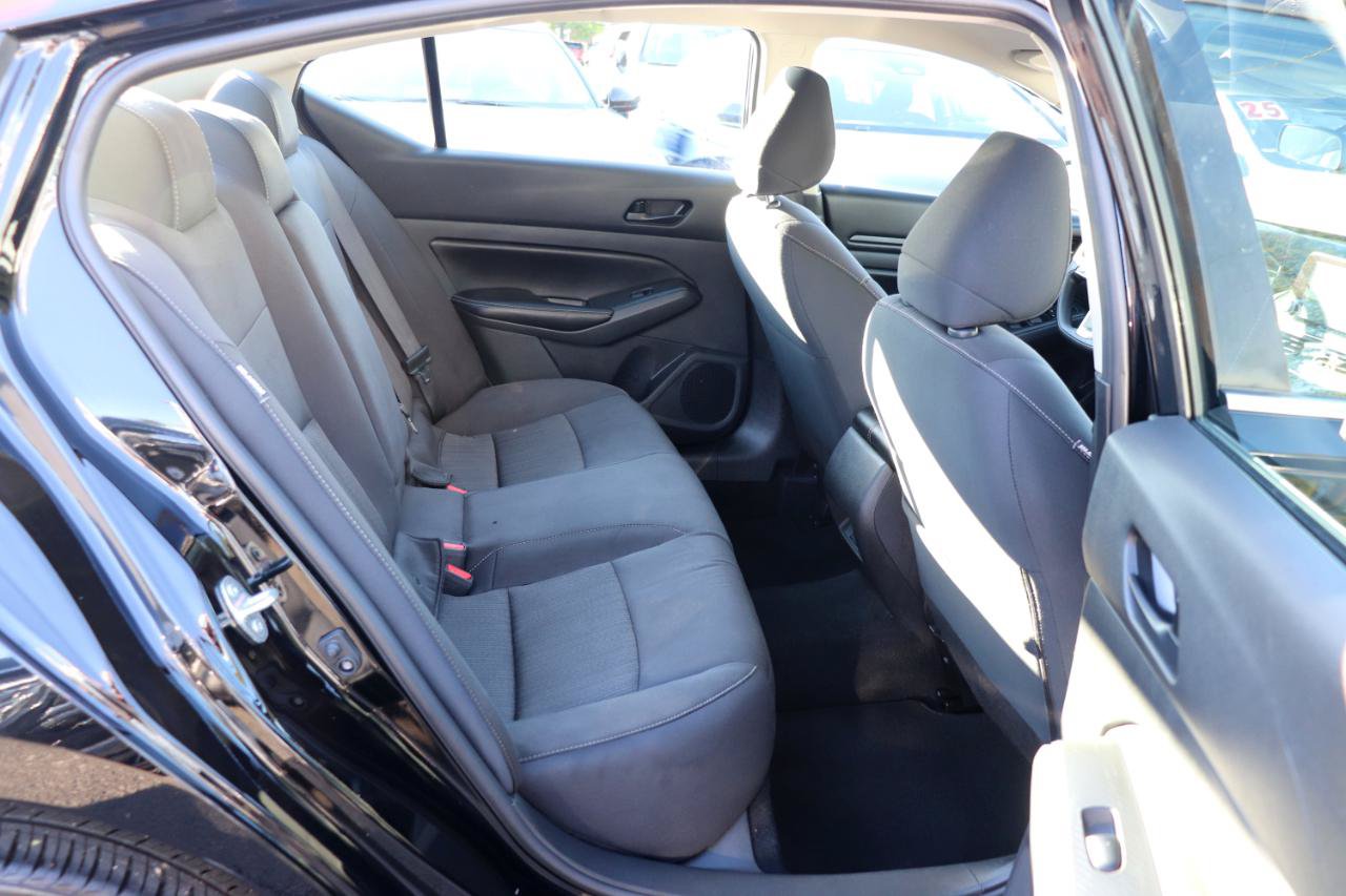 Used 2025 Nissan Altima 2.5 SV AWD/4WD image 13