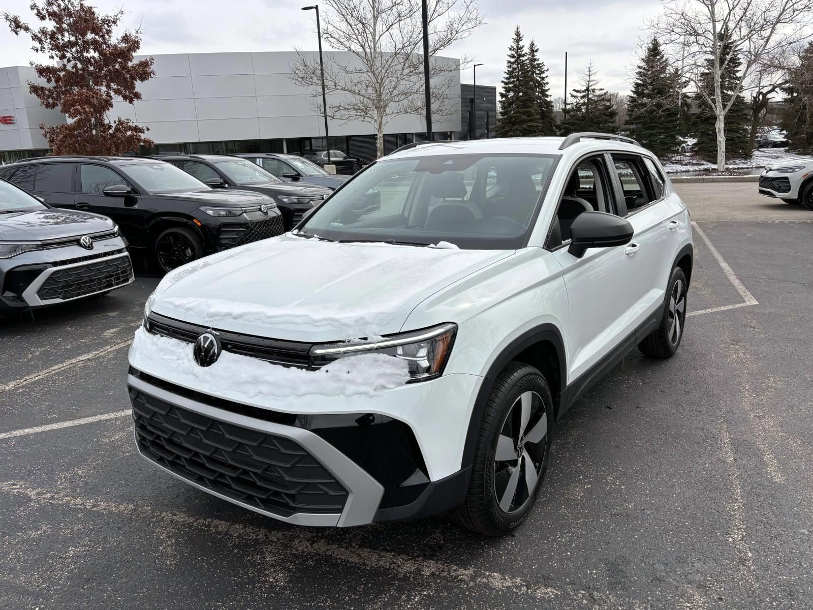 Used 2025 Volkswagen Taos S image 3