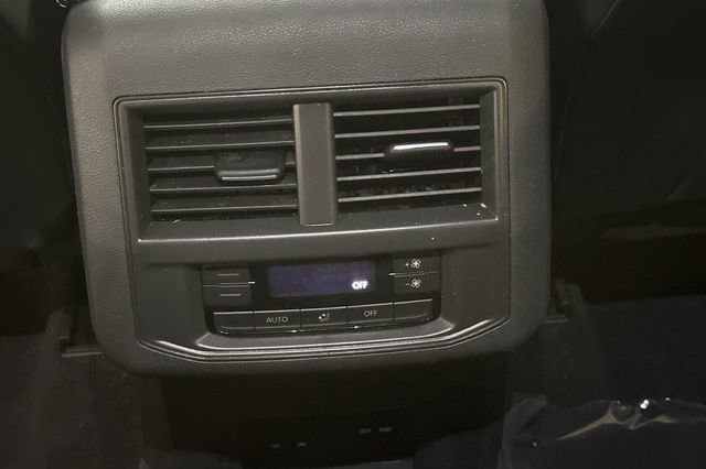 Used 2021 Volkswagen Atlas SE image 15